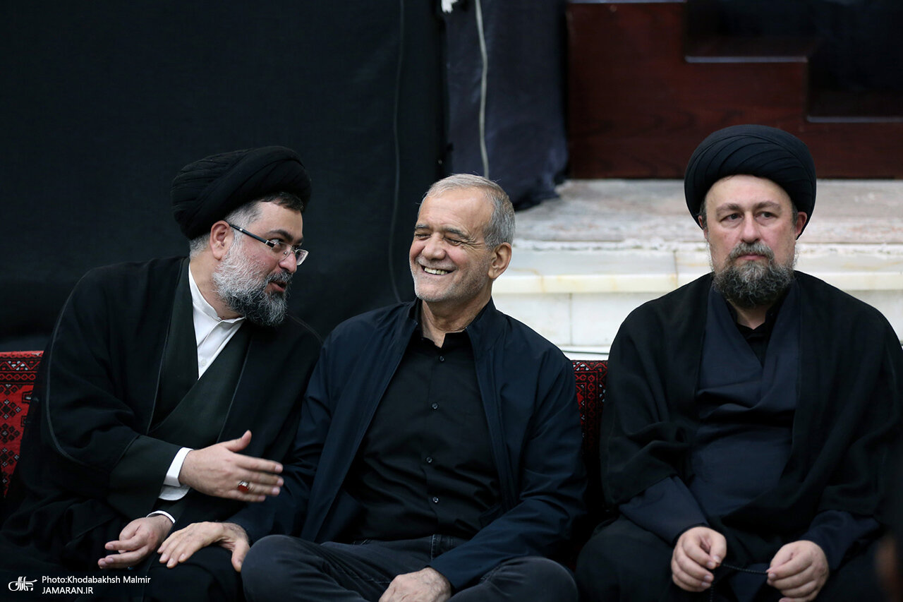 پزشکیان و یاسر خمینی