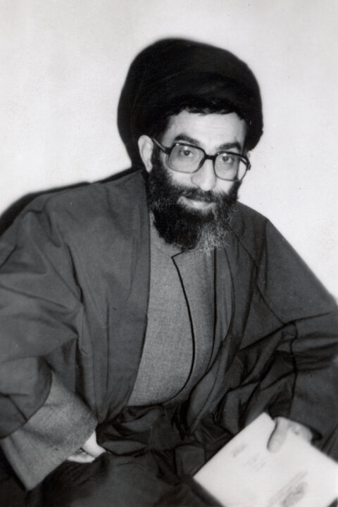 رهبر انقلاب