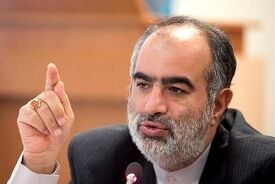 آشنا: جایگاه رهبری را در حد فهم ناقص خود پایین نیاوریم