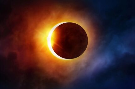 عکس روز ناسا از خورشیدگرفتگی ۱۲ اوت

