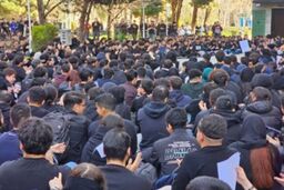 معاون دانشگاه تهران: اگر اعتراضات به خشونت منجر شوند، به هیچ عنوان از دانشجویان حمایت نمی‌کنیم