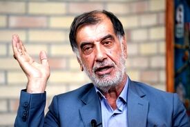 باهنر: اگر بگوییم یکی جاسوس و یکی خائن است، این پنجاه سال مملکت چطور اداره شده است؟
