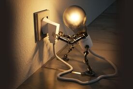 کمتر کار کنیم، برق کمتری بسوزانیم؟ بحث داغ هفته کاری کوتاه‌تر در بنگلادش