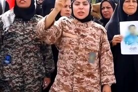 ببینید | دختر عرب با لباس نیروی زمینی سپاه مقابل دوربین!