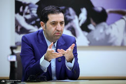 آجرلو: پیش‌بینی نفت ۱۵۰ دلاری چه شد؟؛ اگر ترامپ انتخابات کنگره را ببازد، چه اتفاقی می‌افتد؟