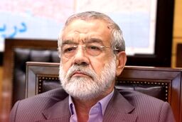 دشمن آنچه را که در جنگ نتوانست به دست بیاورد توسط چنین افرادی دنبال می‌کند  