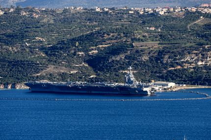 ارزیابی اسرائیل: توان آمریکا برای حمله هوایی شدید به ایران حداکثر ۵ روز است