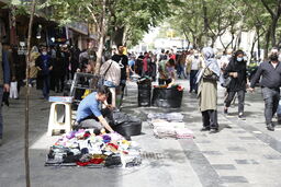 تهران ۱۱۴ نقطه پرخطر دستفروشی را شناسایی کرد؛ طرح جدید جمع‌آوری بساط‌ها در خیابان ولیعصر اجرا می‌شود