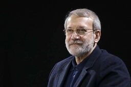 اینکه دوبار لاریجانی ردصلاحیت شد و رهبری او را به بالاترین مقام امنیتی منصوب کرد یعنی شورای نگهبان قانون را اجرا نکرده