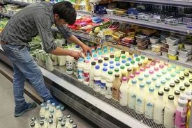 افزایش ۹۷درصدی قیمت لبنیات از ابتدای سال/برخی محصولات حدود ۱۳۰ درصد گران شدند 
