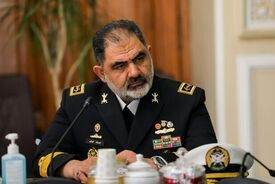 دریادار ایرانی: دشمن بداند با ضربات مهلک، تنبیهش می‌کنیم