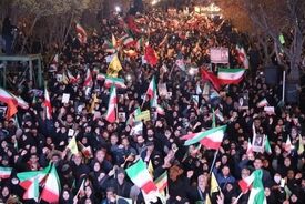 هشدار روزنامه اصولگرا: نگذارید ملت ۹۰ میلیونی به یک قبیله تقلیل یابد