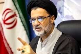 نبویان کدام بخش از نامه محرمانه رهبری به تیم مذاکره‌کننده را افشا کرده است؟
