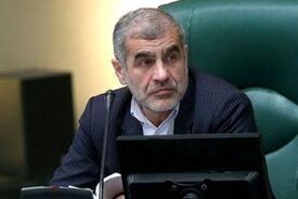 نایب رئیس مجلس: مذاکره ای نیست؛ تا زمانی که انتقام نگیریم، یقه ترامپ را رها نمی‌کنیم