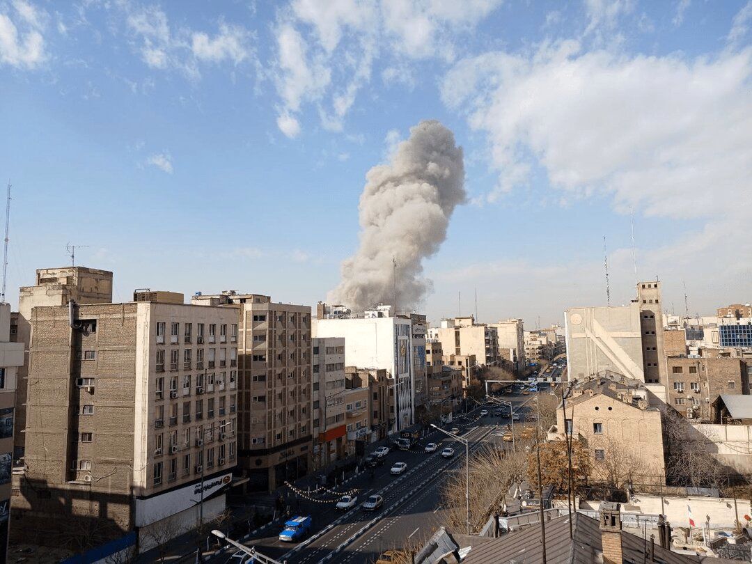 کدام مناطق غیرنظامی امروز سه شنبه ۱۸ فروردین هدف حملات هوایی قرار گرفتند؟
