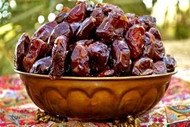 جایگزین طبیعی قرص معده؛ چرا خرما بهترین دوست سیستم گوارش است؟