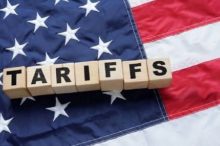 آمریکا دریافت تعرفه‌هایی را که دیوان عالی غیرقانونی اعلام کرده بود، متوقف می‌کند