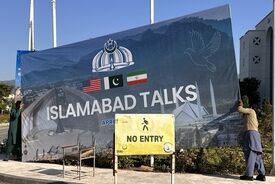 العربی الجدید: امریکا و ایران انعطاف از خود نشان نمی‌دهند؛ سفر عاصم منیر ممکن است آخرین تلاش برای جلوگیری از جنگ باشد