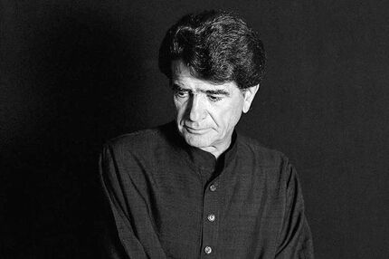 عکس | محمدرضا شجریان در ۳۳ سالگی و با ظاهر متفاوت؛ سال ۵۲