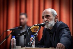 شریعتمداری: بحرین که جزء جدانشدنی خاک ماست باید به ایران بازگردانده شود
