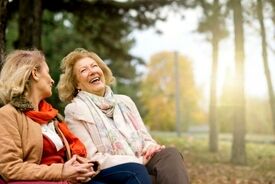 رازهای علمی شادی پایدار: چرا بعضی افراد همیشه شادتر به نظر می‌رسند؟