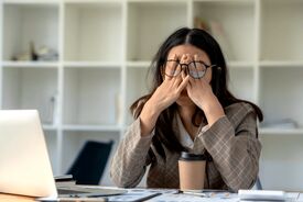 شاید بدن شما به دلیل کم‌آبی، استرس را شدیدتر از آنچه هست تجربه می‌کند!