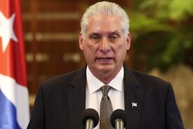 رئیس جمهور کوبا در واکنش به فشار آمریکا برای واگذاری قدرت : ما یک کشور مستقل آزاد هستیم