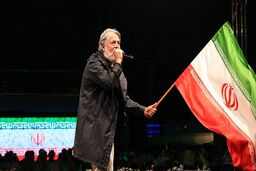 طرفداران پهلوی بازگشت قیصر را تحمل نکردند | روزنامه اصولگرا: مسئولان مراقب باشند قیصر به سرنوشت حبیب دچار نشود