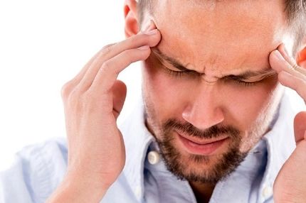 چرا در ماه رمضان سردرد می‌گیریم و چگونه می‌توان آن را کاهش داد؟