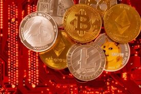 قیمت بیت‌کوین و اتریوم امروز چهارشنبه ۲۰ اسفند ۱۴۰۴ | افزایش قیمت بیت‌کوین
