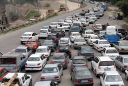 ممنوعیت تردد در جاده چالوس؛ ترافیک در محورهای هراز و آزادراه تهران-شمال سنگین است