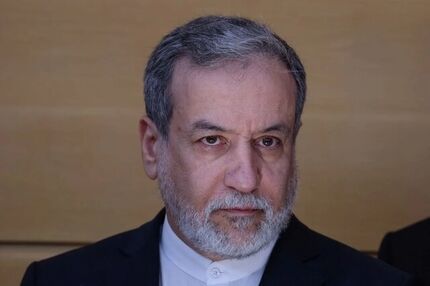 عراقچی خطاب به وزیر خارجه عربستان: راه‌حل سیاسی را نادیده نگیرید؛ گزینه نظامی بحران را پیچیده‌تر می‌کند