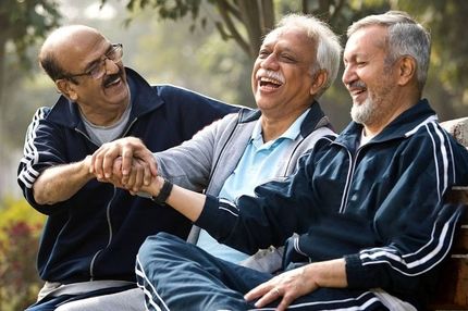 عیدی بازنشستگان کارگری را زودتر بپردازید