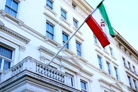 قطر وابستگان نظامی - امنیتی سفارت ایران در دوحه را اخراج کرد