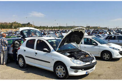 ترمز بازار خودرو کشیده شد | ریزش قیمت خودروهای داخلی شدت گرفت ۱ اسفندماه ۱۴۰۴ 