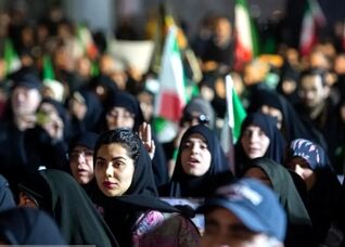  شرق: انباشت نارضایتی‌ها بستر بهره‌برداری دشمن است | وحدت ملی را با عفو و گفت‌وگو حفظ کنیم