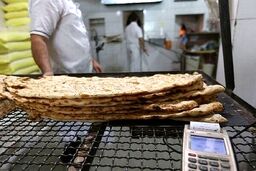 کیهان: آزادسازی قیمت نان از حمله آمریکا هم خطرناک‌تر است
