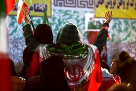 اعتماد: تجمعات مردمی باید به دستاورد دیپلماتیک تبدیل شود