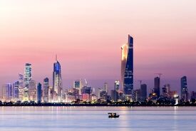 کویت با ادعای ورود گروهی از نیروهای سپاه به جزیره بوبیان، سفیر ایران را احضار کرد