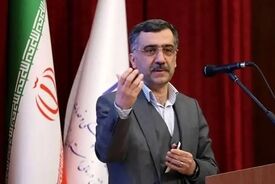 انتقاد معاون وزیر بهداشت از قطع اینترنت: کاهش ۱۰ هزار مقاله در سال ۲۰۲۶ و تنزل جایگاه ایران به رتبه بیستم جهان