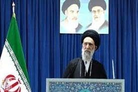 امام جمعه اصفهان: این که ویتکاف و داماد ترامپ پشت در مذاکرات ماندند، نشانه قدرت ملت ایران است