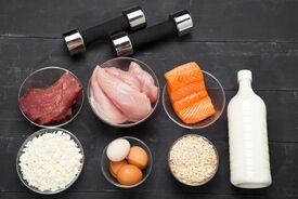 فراتر از عضله‌سازی؛ اهمیت استراتژیک پروتئین در رژیم غذایی