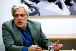 محمد مهاجری: مخالفان آتش‌بس و مذاکره حتی برای رهبری تعیین‌تکلیف می‌کنند 