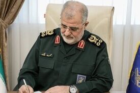 کیهان: شهید پاکپور، سپاه را به گونه ای طراحی کرد که نیاز به فرمانده نداشته باشد