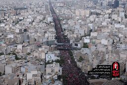 تصاویر هوایی از حضور جمعیت عظیم مردم تهران در تشییع رهبر شهید انقلاب
