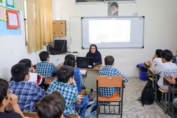 پرداخت حق‌التدریس معلمان همراه با حقوق ماهانه
