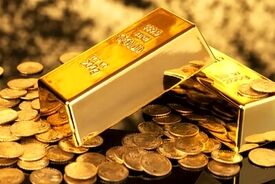 قیمت طلا و سکه در بازار پایین آمد | توضیح اتحادیه طلا درباره روند کاهشی قیمت‌ها 