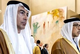مقام آمریکایی: در صورت لزوم وام دلاری به امارات می‌دهیم | استیو بنن: امارات «آشغال» است