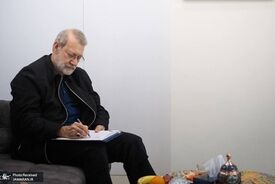 روزنامه اصولگرا: لاریجانی با همه بی مهری هایی که به او شد، راه عافیت گزینی را انتخاب نکرد
