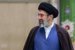 مسعود پزشکیان با آیت‌الله سیدمجتبی خامنه‌ای، رهبر انقلاب دیدار کرد
